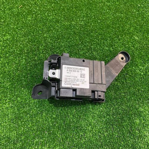 Блок управления топливным насосом Mercedes Benz E