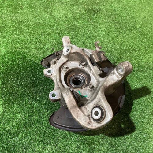 Кулак задний левый Mercedes Benz GLC X253