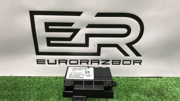 Блок управления топливным насосом Mercedes Benz