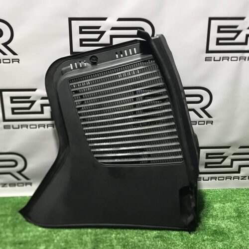 Уголок жабо правый Mercedes Benz GLC X253