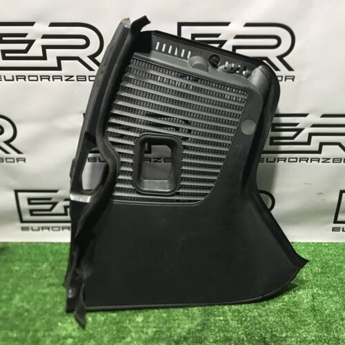 Уголок жабо левый Mercedes Benz GLC X253