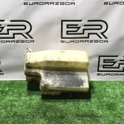 Бачок омывателя BMW 7 E65/E66 (2001 2005)