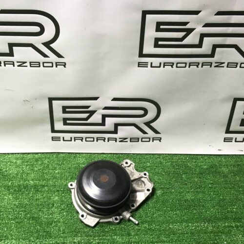 Водяная помпа Mercedes Benz C W205 (2014 2018)