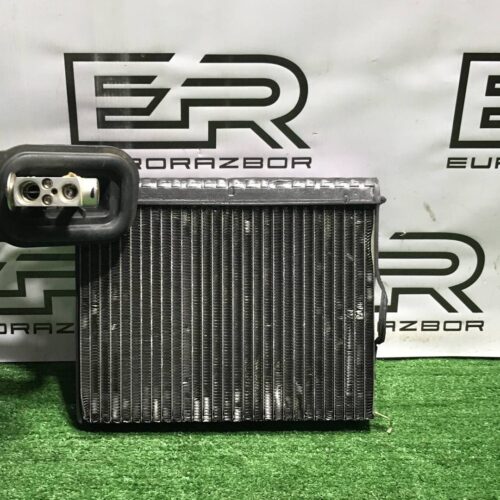 Радиатор кондиционера BMW X5 E70 (2006 2010)