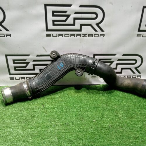 Патрубок интеркулера Volkswagen Passat B7