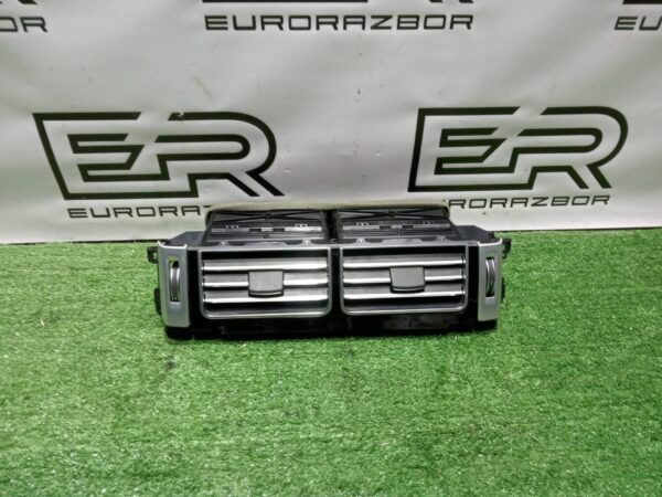 Дефлектор обдува салона центральный Land Rover