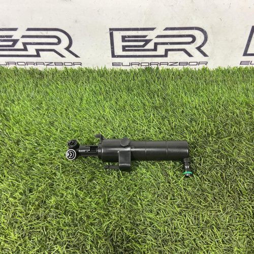 Форсунка омывателя фар передняя правая Mercedes benz E W212