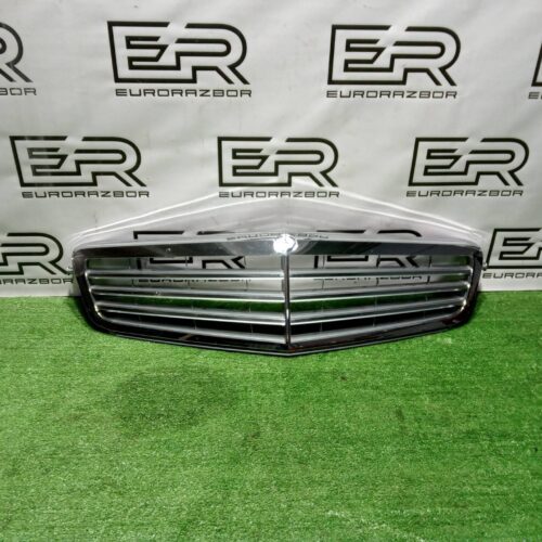 Решетка радиатора Mercedes Benz C W204 A2048800323