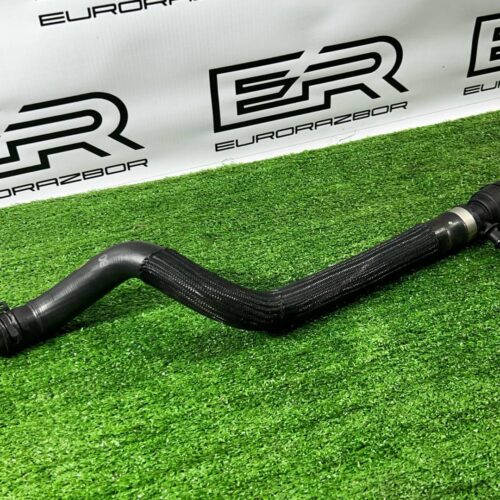 Патрубок охлаждения Land Rover Range Rover Evoque