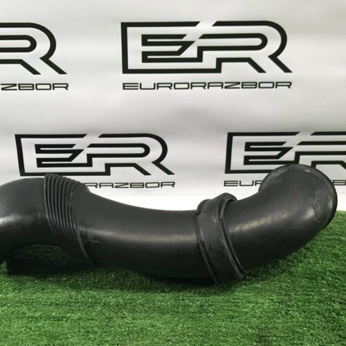 Патрубок воздушного фильтра Audi Q7 4L 7L6129752B