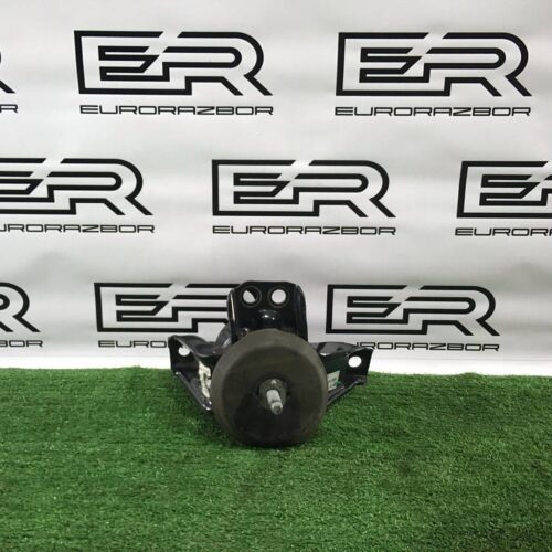 Подушка крепления двигателя правая Kia Sorento