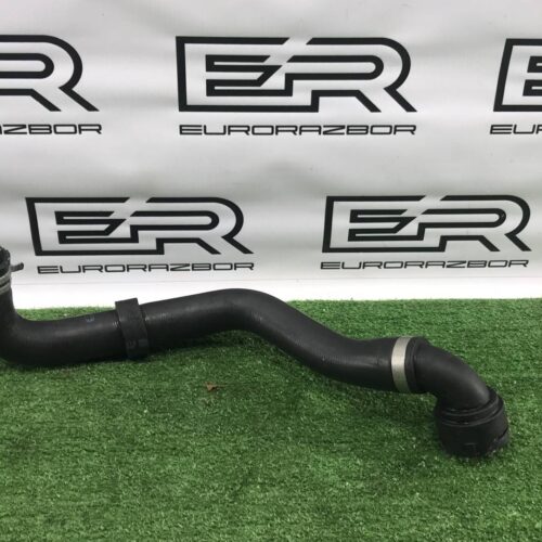 Патрубок Volvo XC90