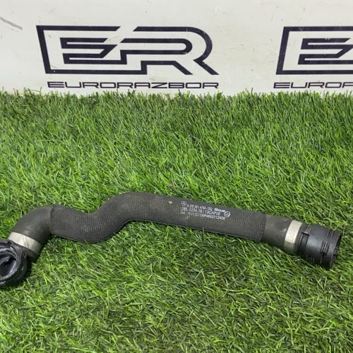 Патрубок охлаждения Mercedes W205