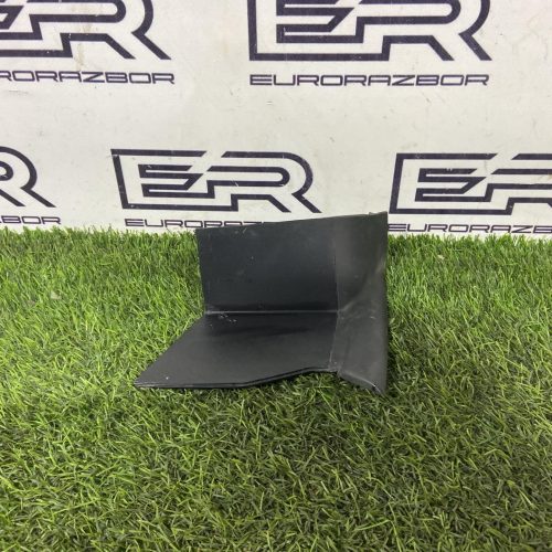 Накладка заднего фонаря правая Audi Q8 4M