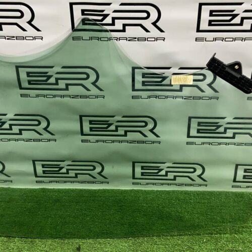 Стекло переднее правое Sportage