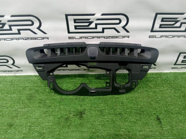 Накладка на торпедо Volvo XC90