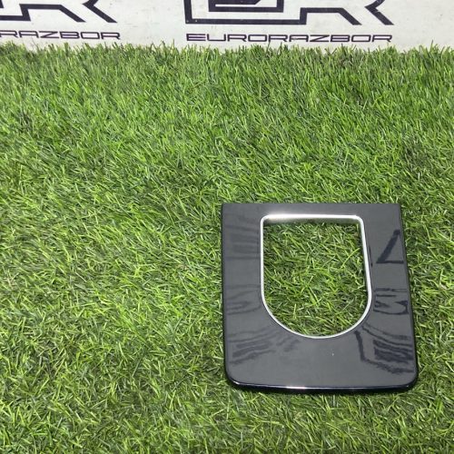 Накладка центральной консоли Jaguar F Pace X761