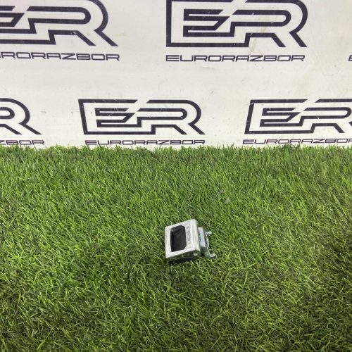 Крючок в багажник Audi Q8 4M