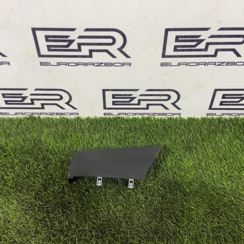 Накладка кузова левая Audi Q8 4M