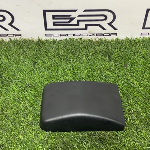 Накладка Toyota Hilux 8 Рест