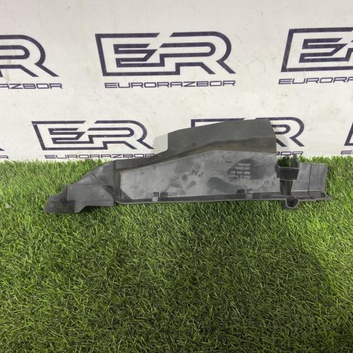 Пыльник крыла передний левый Audi Q8 4M