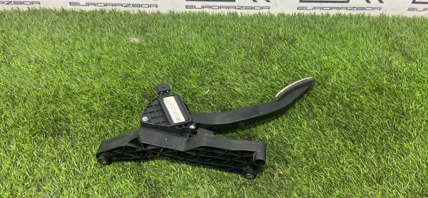 Педаль газа Lande Rover Velar L560