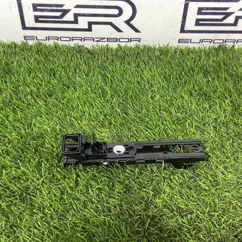 Механизм регулировки ремня безопасности передний правый Audi Q8 4M