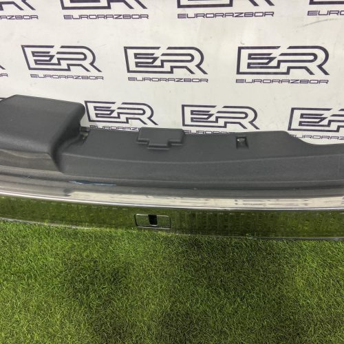 Облицовка задней панели Audi Q8 4M