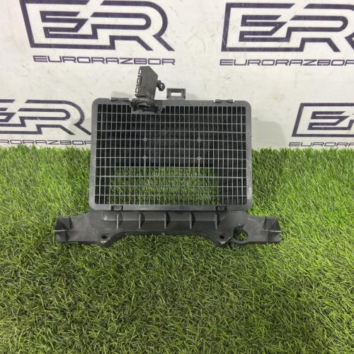 Воздухозаборник Audi Q8 4M