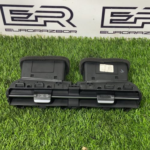 Дефлектор обдува салона центральный Hyundai Tucson 4 поколение