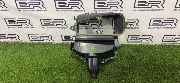 Воздухозаборник Mercedes Benz GL X166 A1668300140