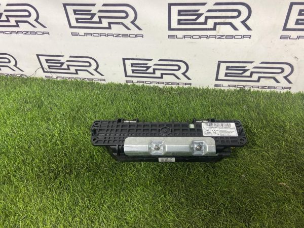 Подушка в колени водительская Mercedes E Class W214