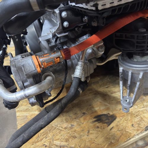 Компрессор кондиционера Mercedes W214 W206