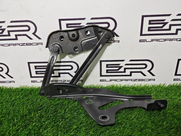 Петля капота правая Land Rover Defender 2
