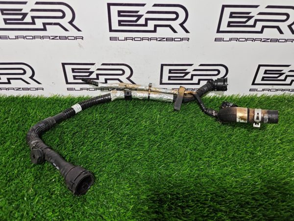 Патрубок системы охлаждения Land Rover Range Rover Sport 3 поколение