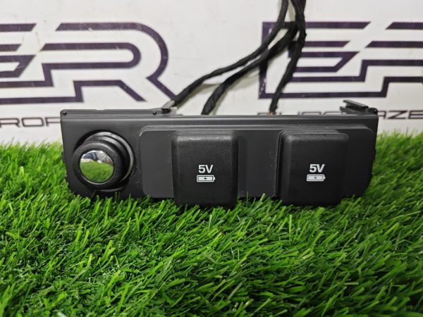 Разъём USB Land Rover Range Rover Sport