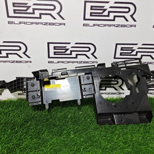 Кронштейн полки багажника Range Rover Sport