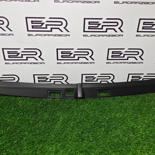 Накладка двери багажника Land Rover Range Rover Sport 3 поколение