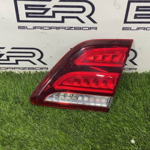 Фонарь крышки багажника правый Mercedes Benz GL