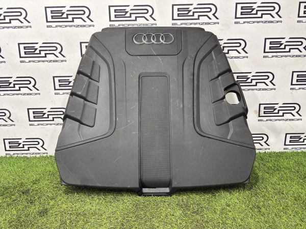 Декоративная крышка двигателя Audi Q7 (2015 2024)