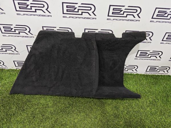 Обшивка багажника правая Range Rover