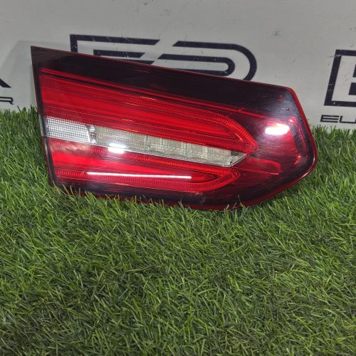 Фонарь крышки багажника левый Mercedes Benz C292