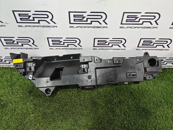 Опора полки багажника правая Land Rover Range Rover Sport 3 поколение