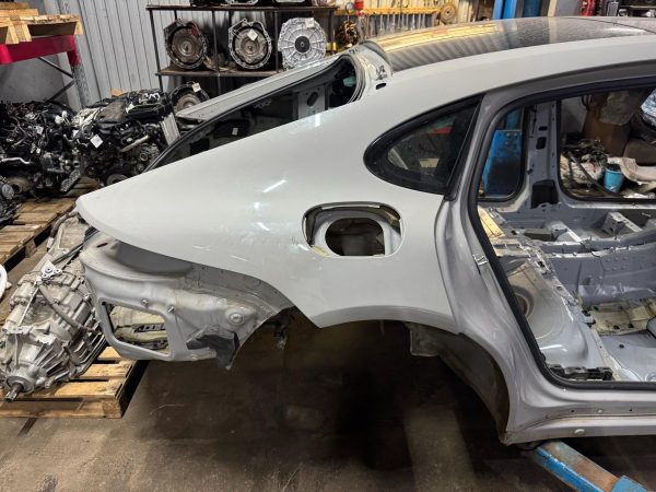 Четверть задняя правая Porsche Panamera