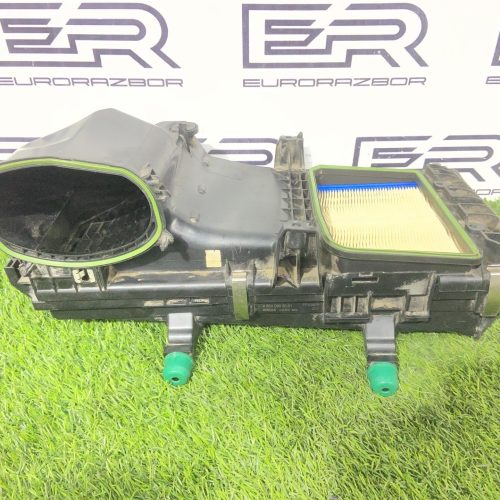 Корпус воздушного фильтра Mercedes OM654