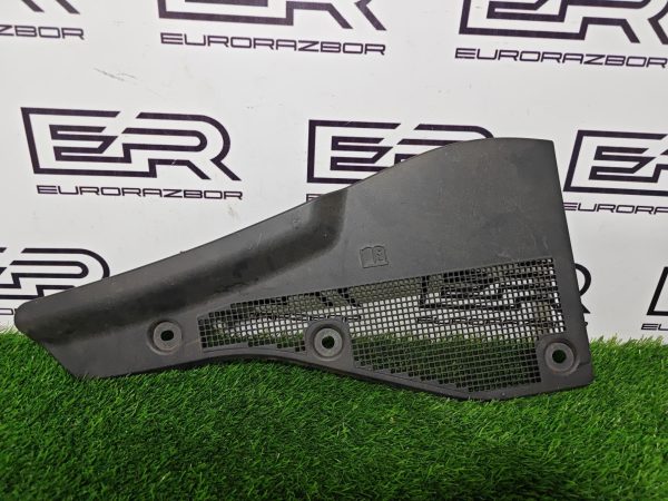 Накладка жабо левая Land Rover Range Rover Sport 3 поколение