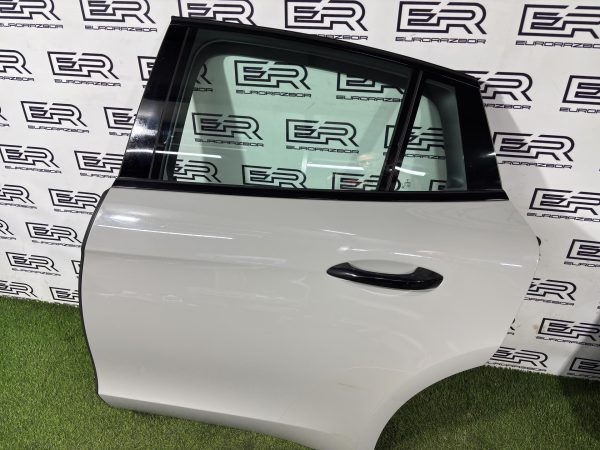 Дверь задняя левая Porsche Panamera 2
