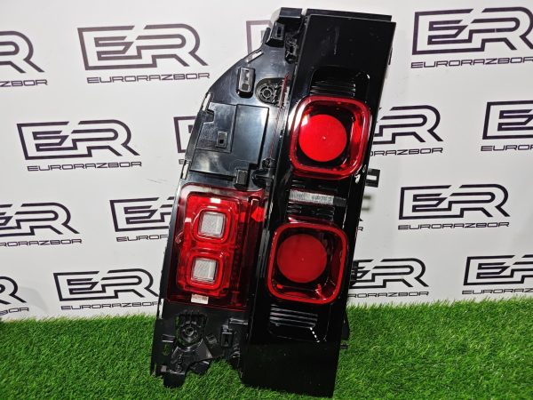 Фонарь задний левый Land Rover Defender 2 поколение