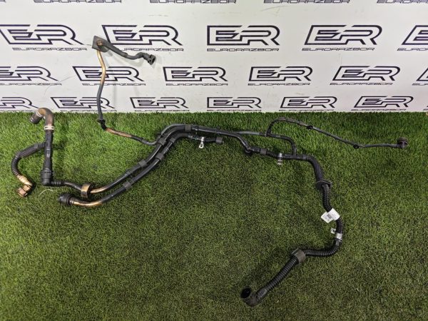 Патрубок системы охлаждения Land Rover Range Rover Sport 3 поколение