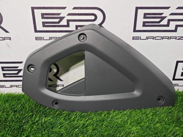 Накладка торпедо левая Land Rover Defеndеr